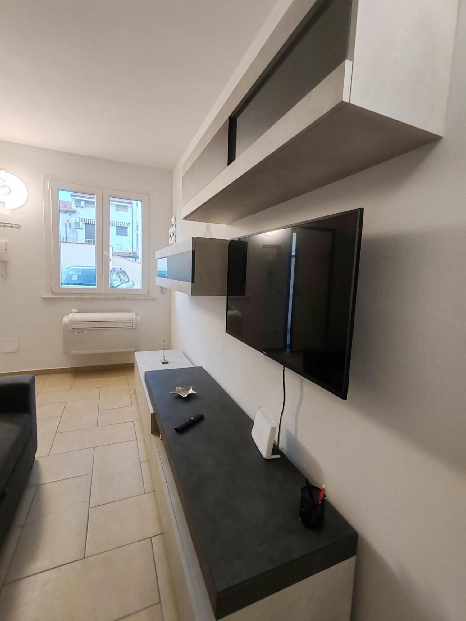 Ondina Apartment In Versilia 비아레지오 외부 사진